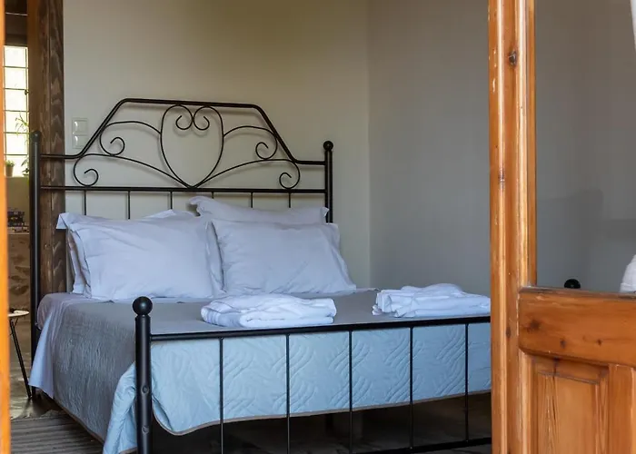 1924 2 * Agios Petros (Arcadia)